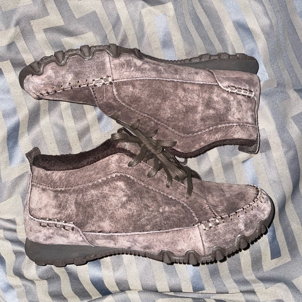 Skechers Relaxed Fit Memory Foam
Bootie Size 6.5 Women's New